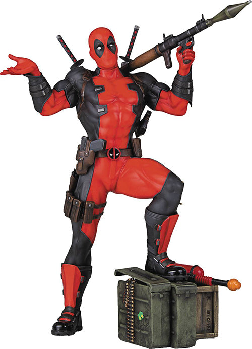Marvel Collectible 10 Inch Statue Figure Collector's Gallery