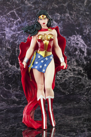 DC Collectible 12 Inch Statue Figure ArtFX Series - Wonder Woman