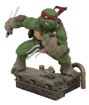 Teenage Mutant Ninja Turtles 9 Inch Statue Figure Gallery Deluxe - Raphael