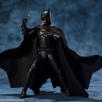 The Flash 6 Inch Action Figure S.H. Figuarts - Batman (Michael Keaton)