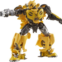 Transformers Studio Series 5 Inch Action Figure Deluxe Class (2021 Wave 2) - Bumblebee #70