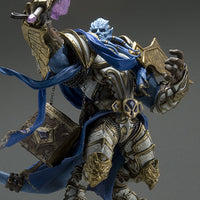 World of Warcraft Action Figures Series 2: Draenei Paladin Vindicator Marrad (Sub-Standard Packaging)