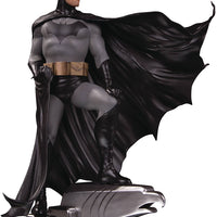 DC Designer Series 13 Inch Statue Figure Batman - Batman by Alex Ross