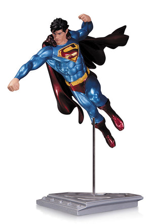Superman Man Of Steel 8 Inch Statue Figure - Superman by Shane Davis